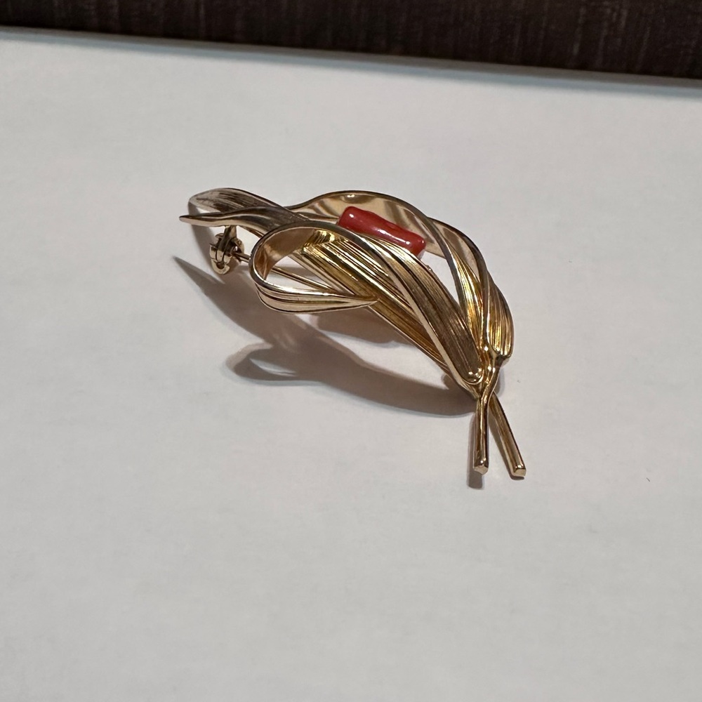 VTG Grosse Dior 1968 Gold tone Signed Red Coral Filigree Brooch Germany - Picture 13 of 13